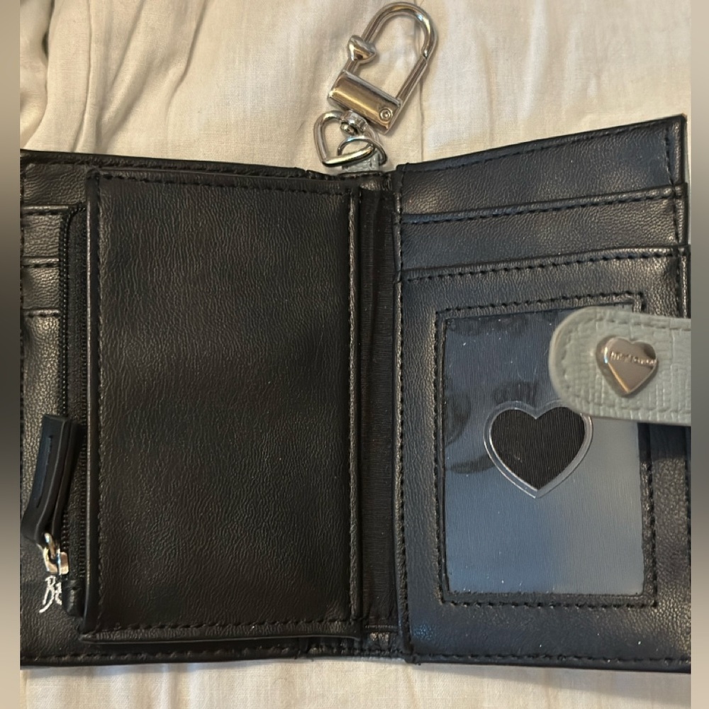 Betsy Johnson blue small wallet in great condition - Picture 5 of 6